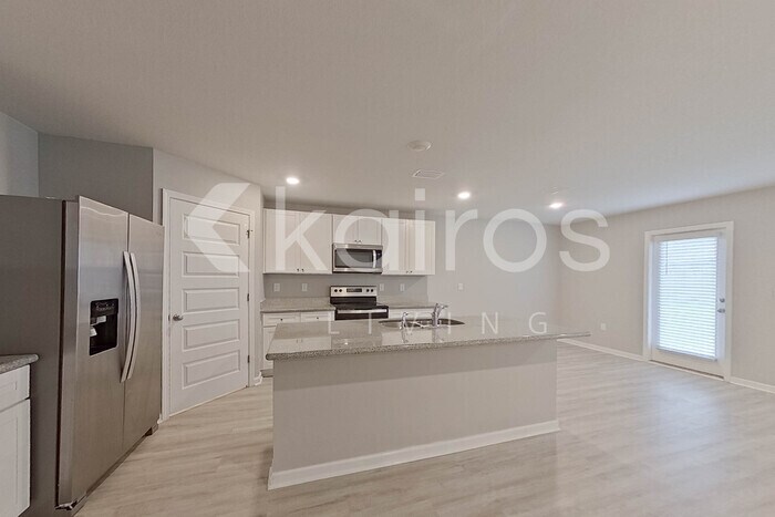Building Photo - 4690 Malay Cir