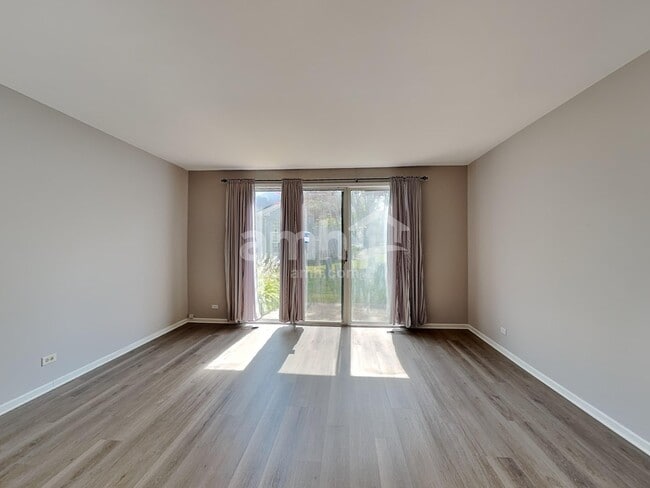 Building Photo - 104 Polaris Dr