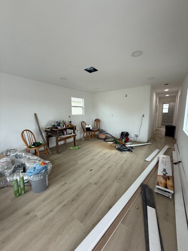Building Photo - 10920 Lillian Ln