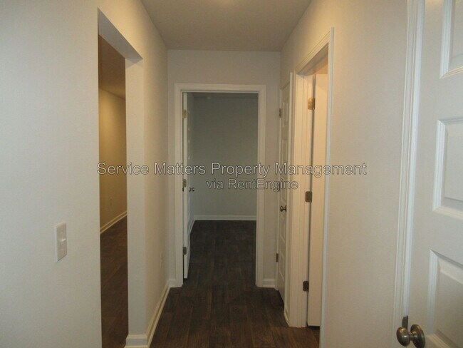 Building Photo - 5588 Lancelot Trl
