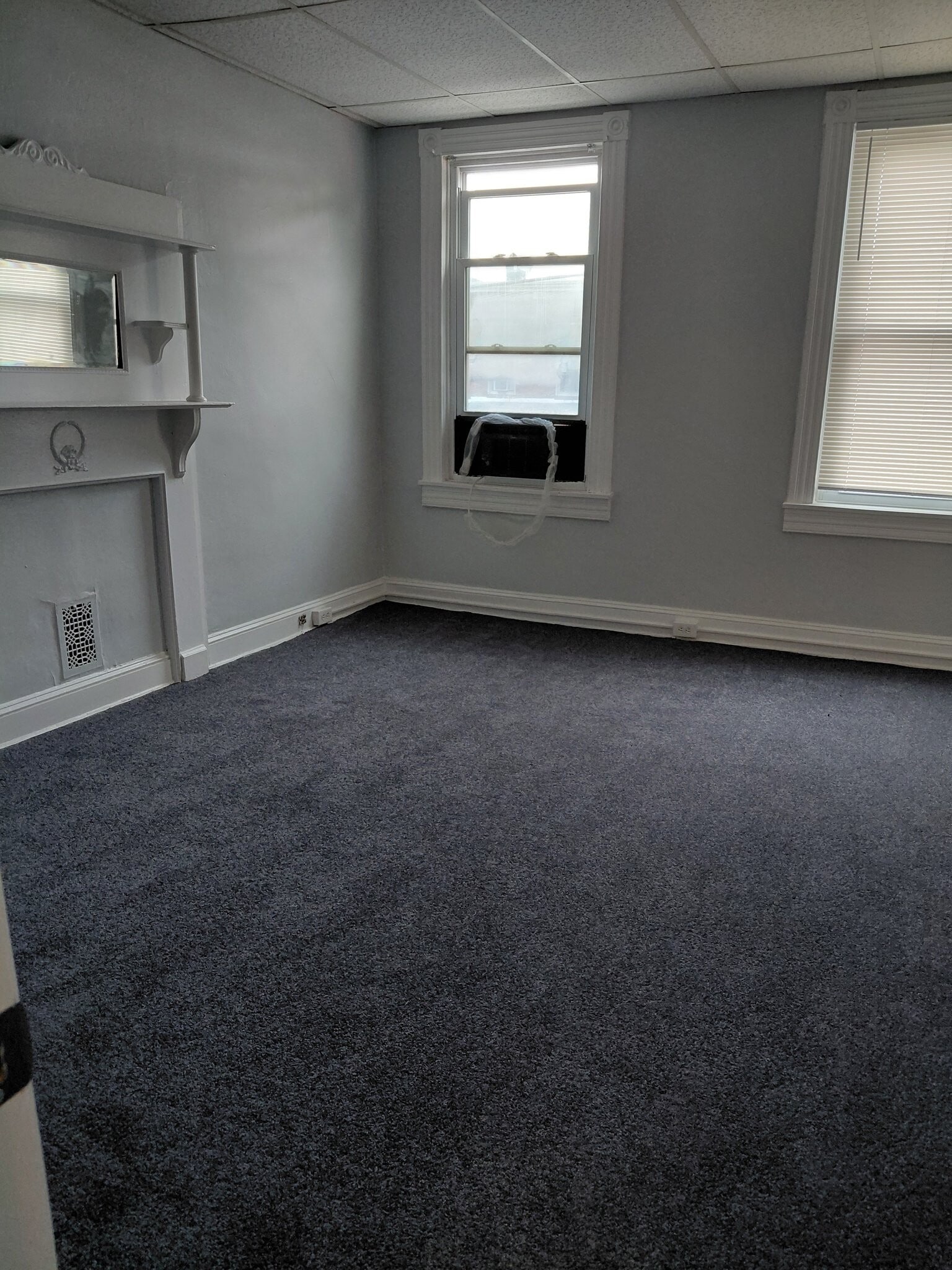 Building Photo - 22 N Kresson St