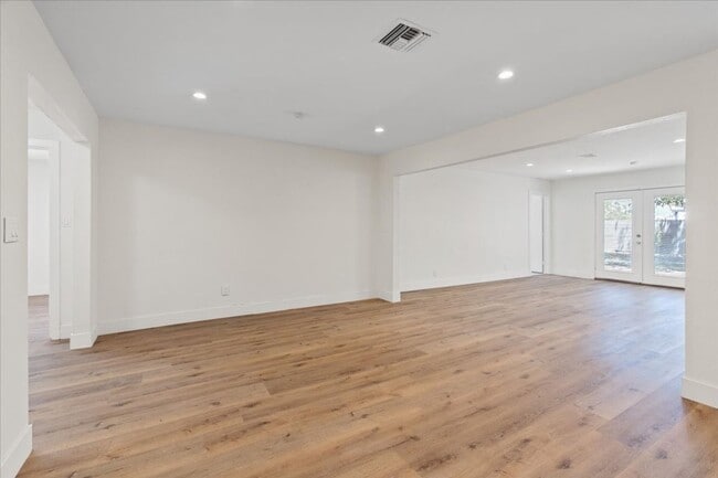 Building Photo - Status: Accepting Applicaqtions