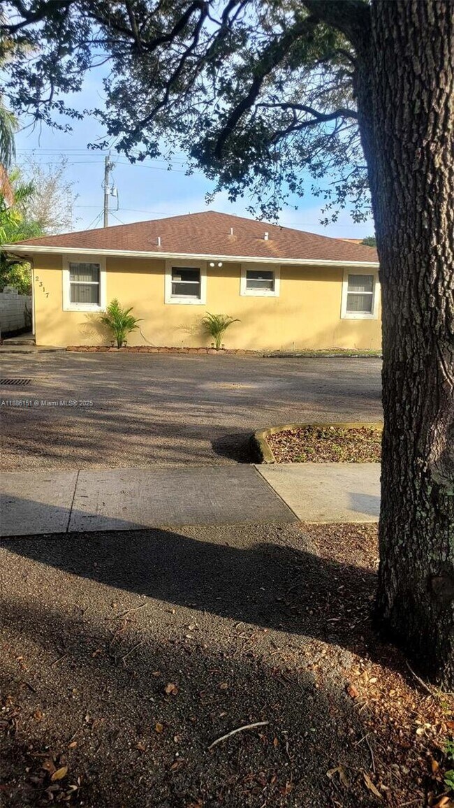 Primary Photo - 2317 Liberty St