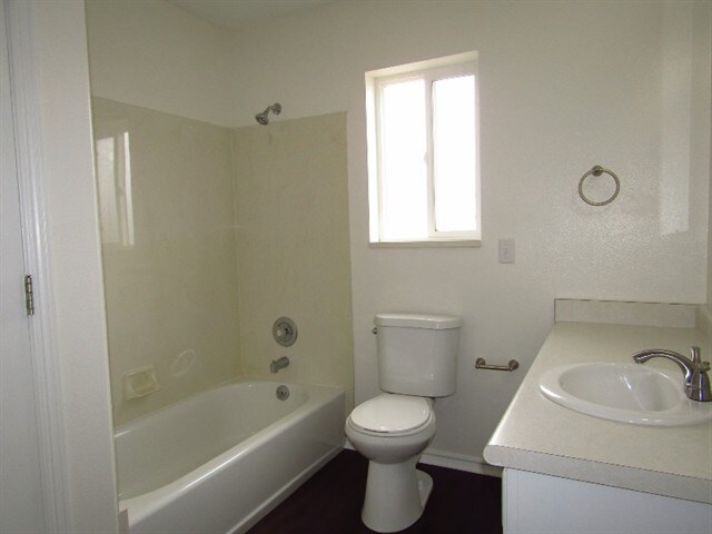 Building Photo - 894 E 780 S