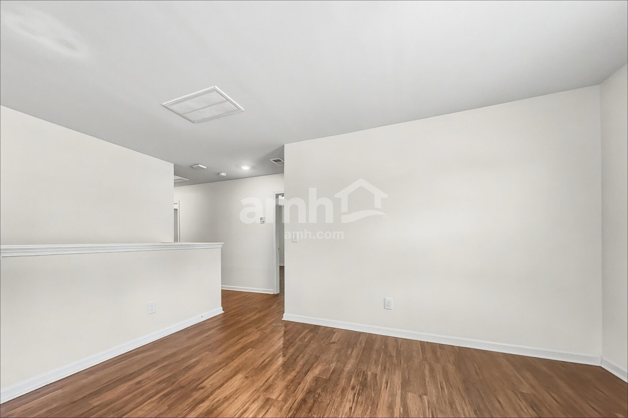 Building Photo - 518 Bush Dr