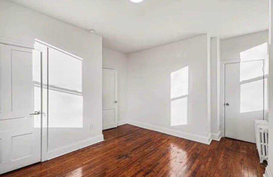 Building Photo - 406 E 38th St