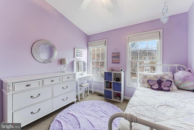 Building Photo - 12165 Abbey Glen Ct