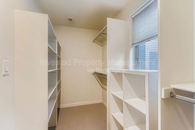 Building Photo - 2625 W 25th Ave