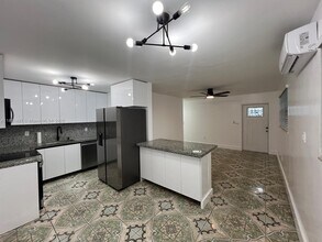 Building Photo - 3081 NW 94th St