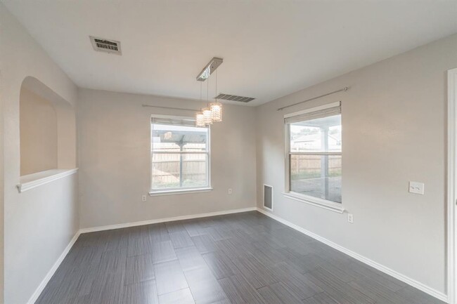 Building Photo - 11328 Hungry Horse Dr