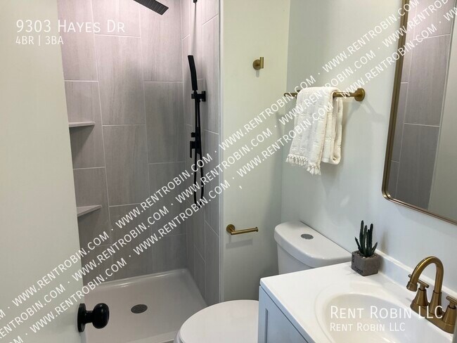 Building Photo - 9303 Hayes Dr