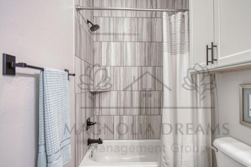 Building Photo - 2227 Kimball Dr