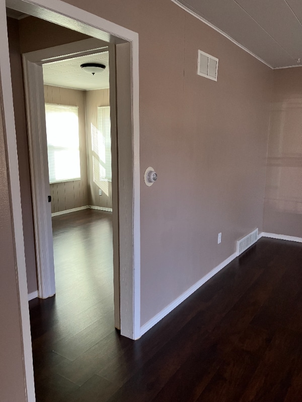 Building Photo - 406 13th St S