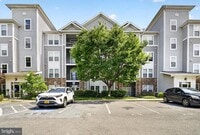 Building Photo - 1321 Karen Blvd