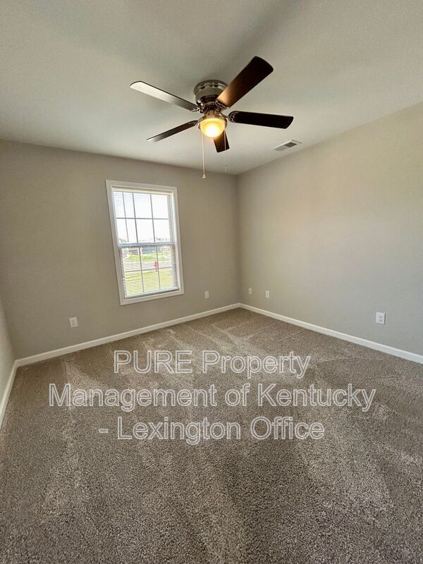 Building Photo - 263 Stoney Creek Way