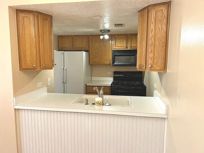 Building Photo - 1964 Kenilworth Cir