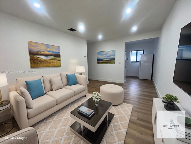 Building Photo - 3297 SW 26th St