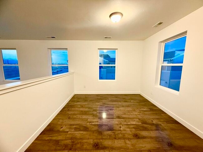 Building Photo - 10539 Liv Way