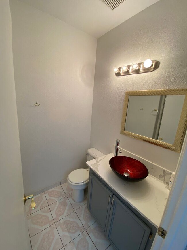 Building Photo - AMERICANA Property Mgmt - Freshly remodeled 4 beds-2 story house in the East