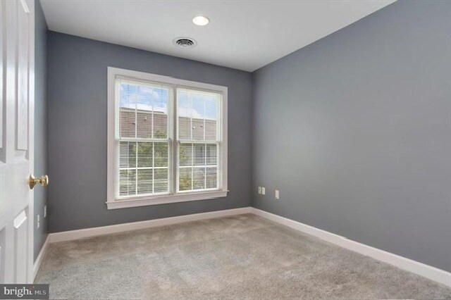 Building Photo - 28484 Pinehurst Cir