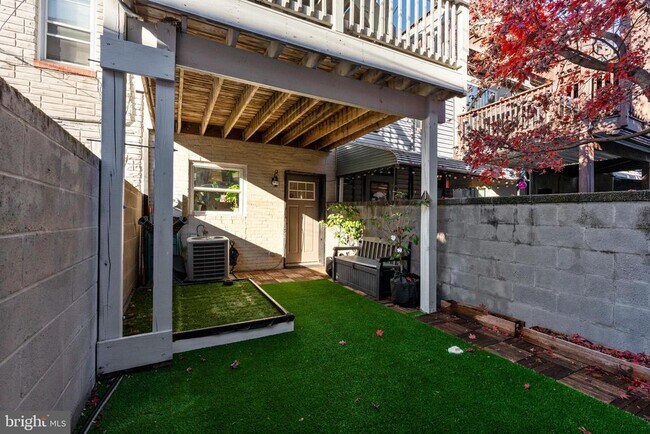 Building Photo - 431 S Robinson St