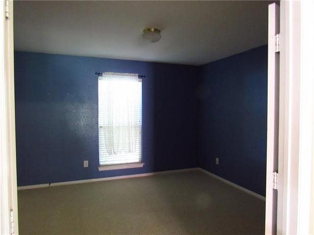Building Photo - 1811 Lake Travis Dr