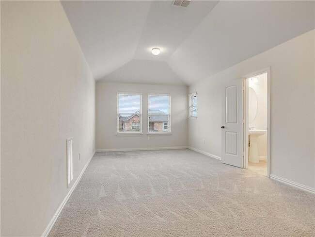 Building Photo - 500 Cardenas Ln