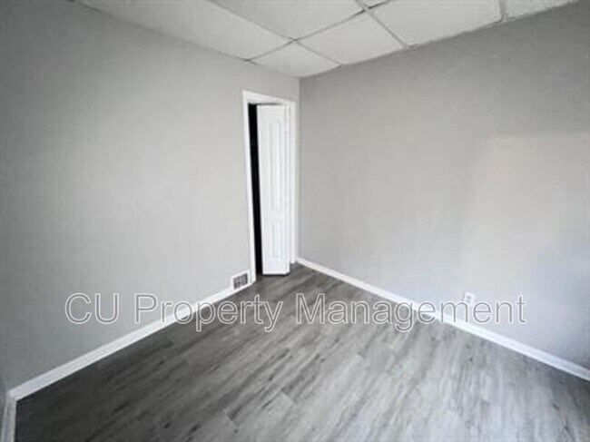 Building Photo - 315 Cottage Ct