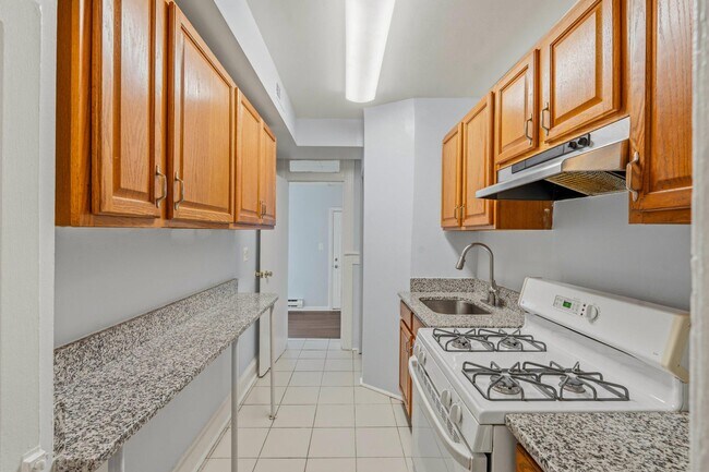 Building Photo - 5324 4th St NW