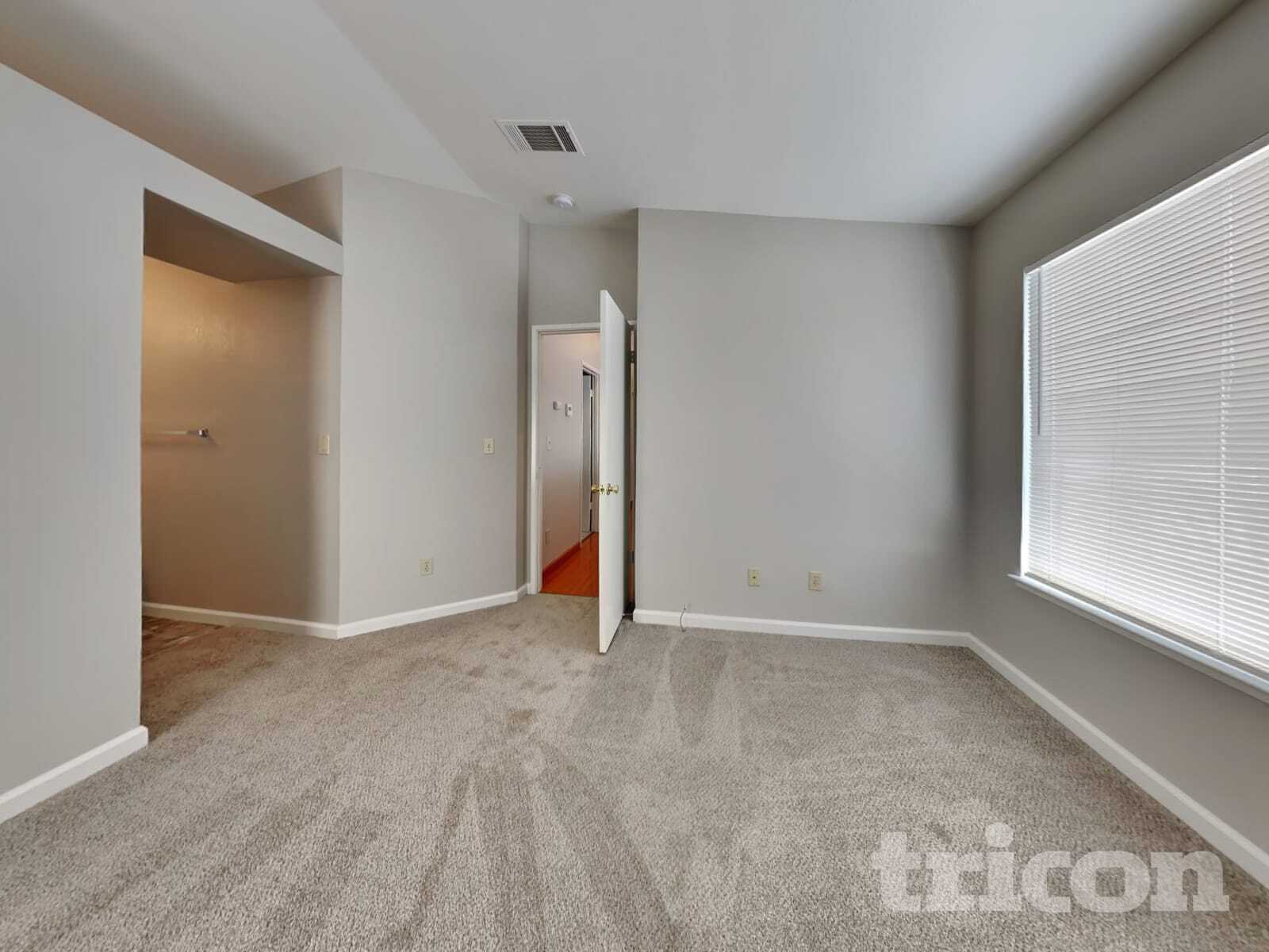 Building Photo - 213 Jana Way