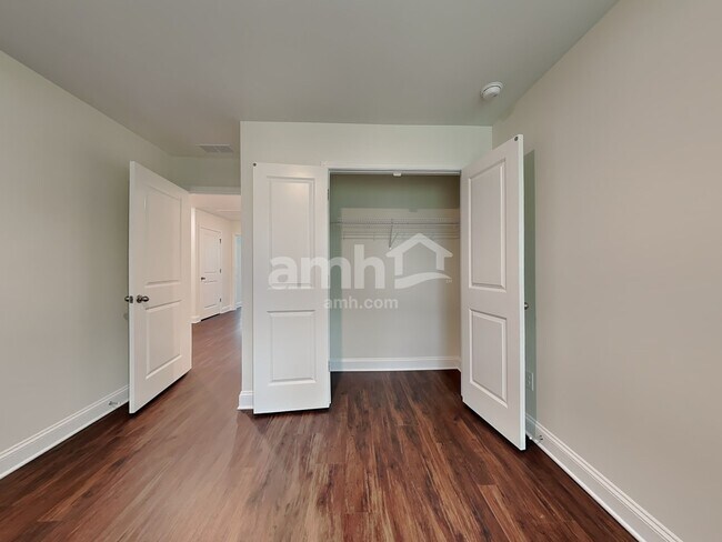 Building Photo - 609 Rivermist Drive