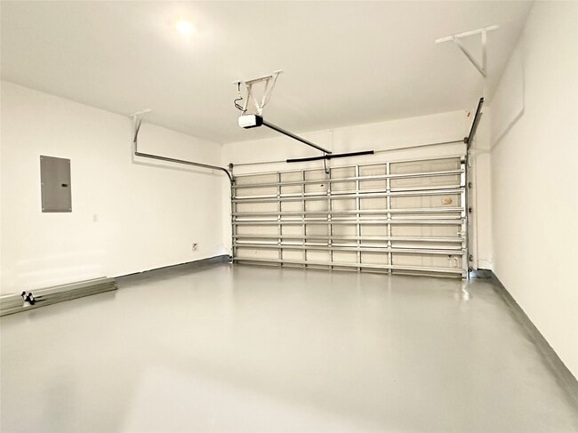 Building Photo - 2524 Lago Costa Dr