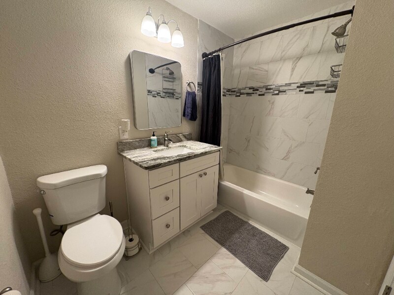 Building Photo - 5313 Sir Barton Dr