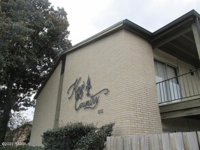Building Photo - FOR RENT | 2 Bed, 2 Bath Upstairs  Apartment Unit