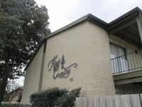 Building Photo - 1008 S College Rd