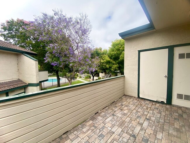 Building Photo - CUTE, COMFY & CONVENIENT CONDO IN UNION CITY