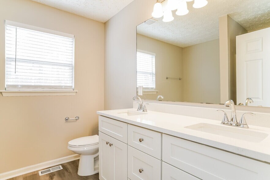 Building Photo - 5848 Brambleton Ave