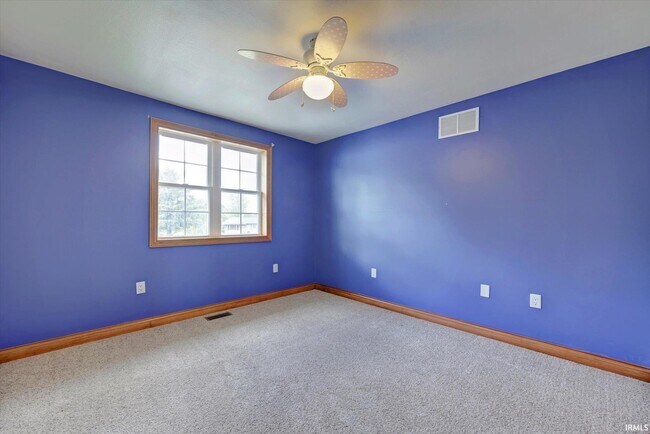 Building Photo - 4693 N State Rd 43