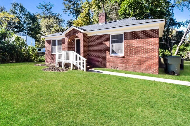 Building Photo - 4803 Anderson St