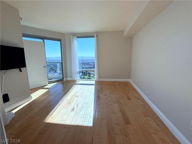 Building Photo - 322 Karen Ave