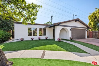 Building Photo - 6355 Geyser Ave