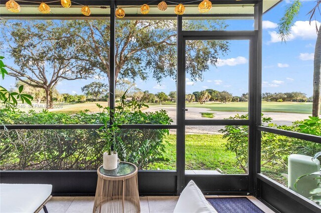 Building Photo - 9001 Jacaranda Ln