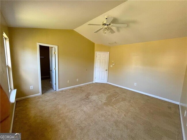 Building Photo - 7888 The Lakes Point