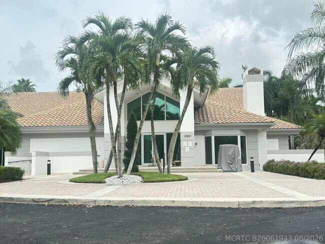 Building Photo - 10632 Lake Shore Dr
