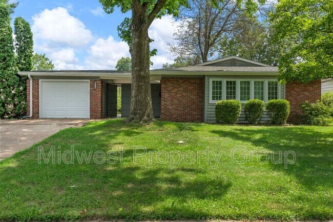 Building Photo - 3110 N Waterford Dr