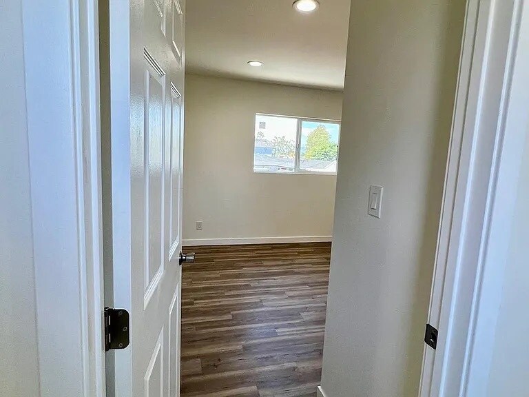 Building Photo - 9429 S 2nd Ave