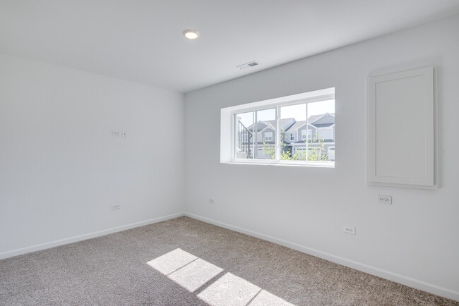 Building Photo - 25662 W Yorkshire Dr