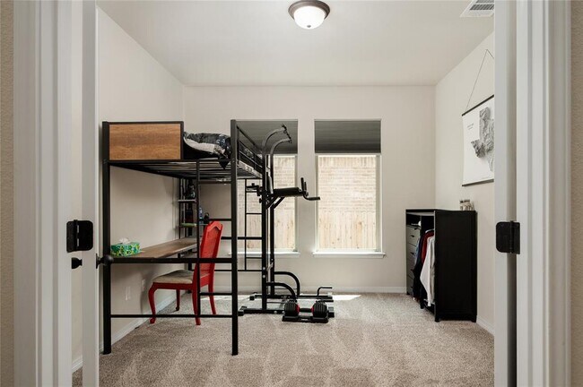 Building Photo - 136 Ravello St