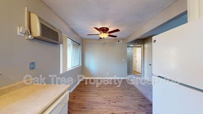 Building Photo - 1637 Catalina Ct