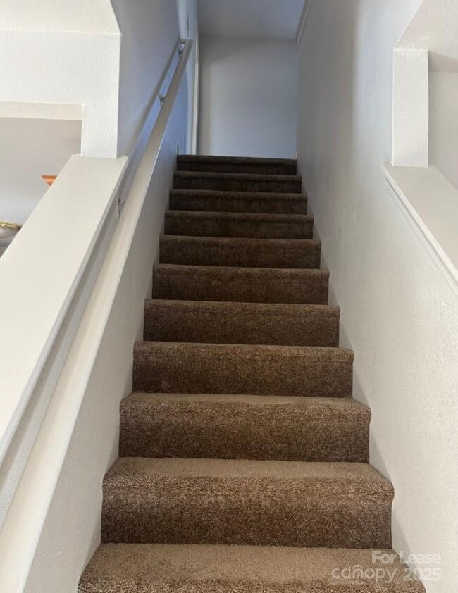 Building Photo - 1124 New Day Ct